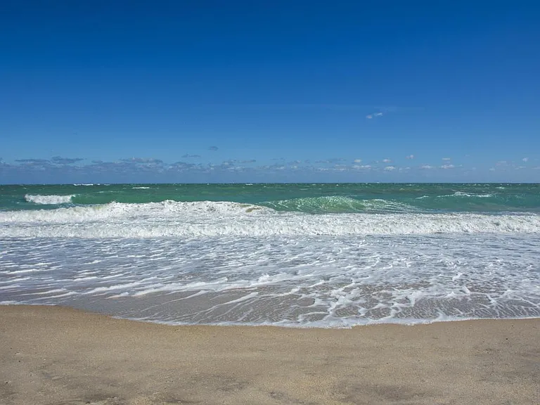 2636 Ocean Dr #404 — Photo 37