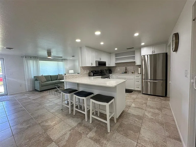 1575 Loralin Dr — Photo 7