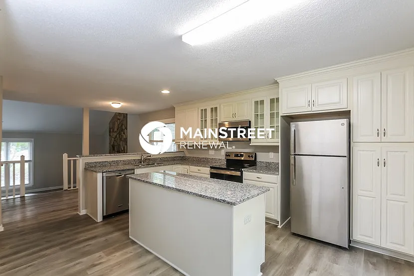 4946 Mcalpine Ln — Photo 4