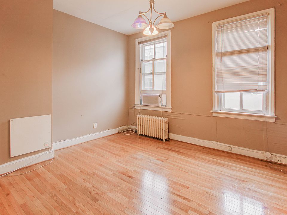 1st image of 4 E Biddle St APT 3A