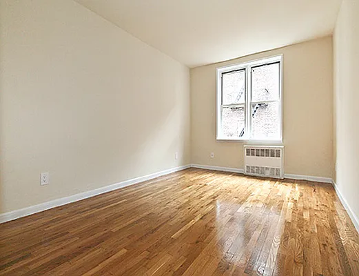 Rented by SW Queens Mezzanine | media 27
