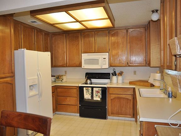 5th image of 7408 Martignetti Ct