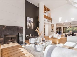 75 Reding Rd, Hamilton, ON L9G1M9