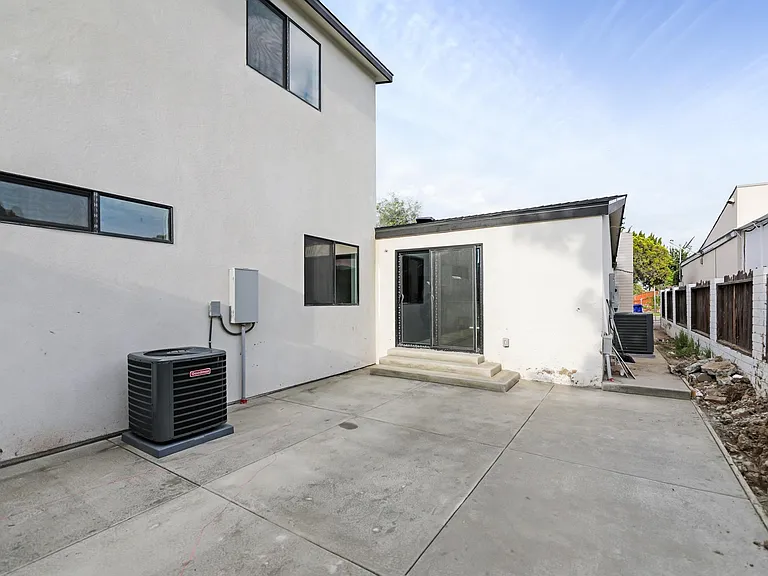 5311 Hewlett Dr — Photo 31