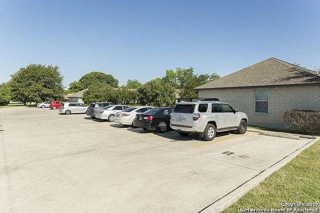 5617 Walzem Rd #4 — Photo 12