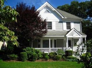 172 Clarence Rd, Scarsdale, NY 10583