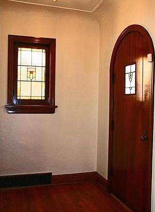 3rd image of 3833 Tamm Ave