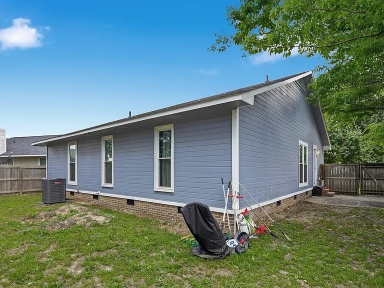 6853 Marlowe Dr — Photo 39