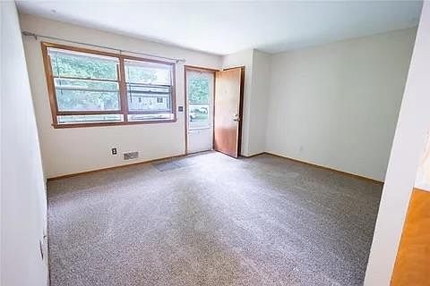 3rd image of 1611 Taylor Ave