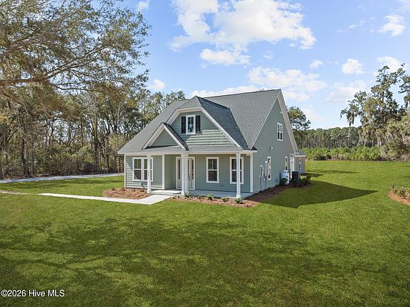 3rd image of 1007 Beauvoir Drive NW
