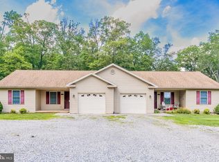 264 Goller Hill Ln, Hedgesville, WV 25427