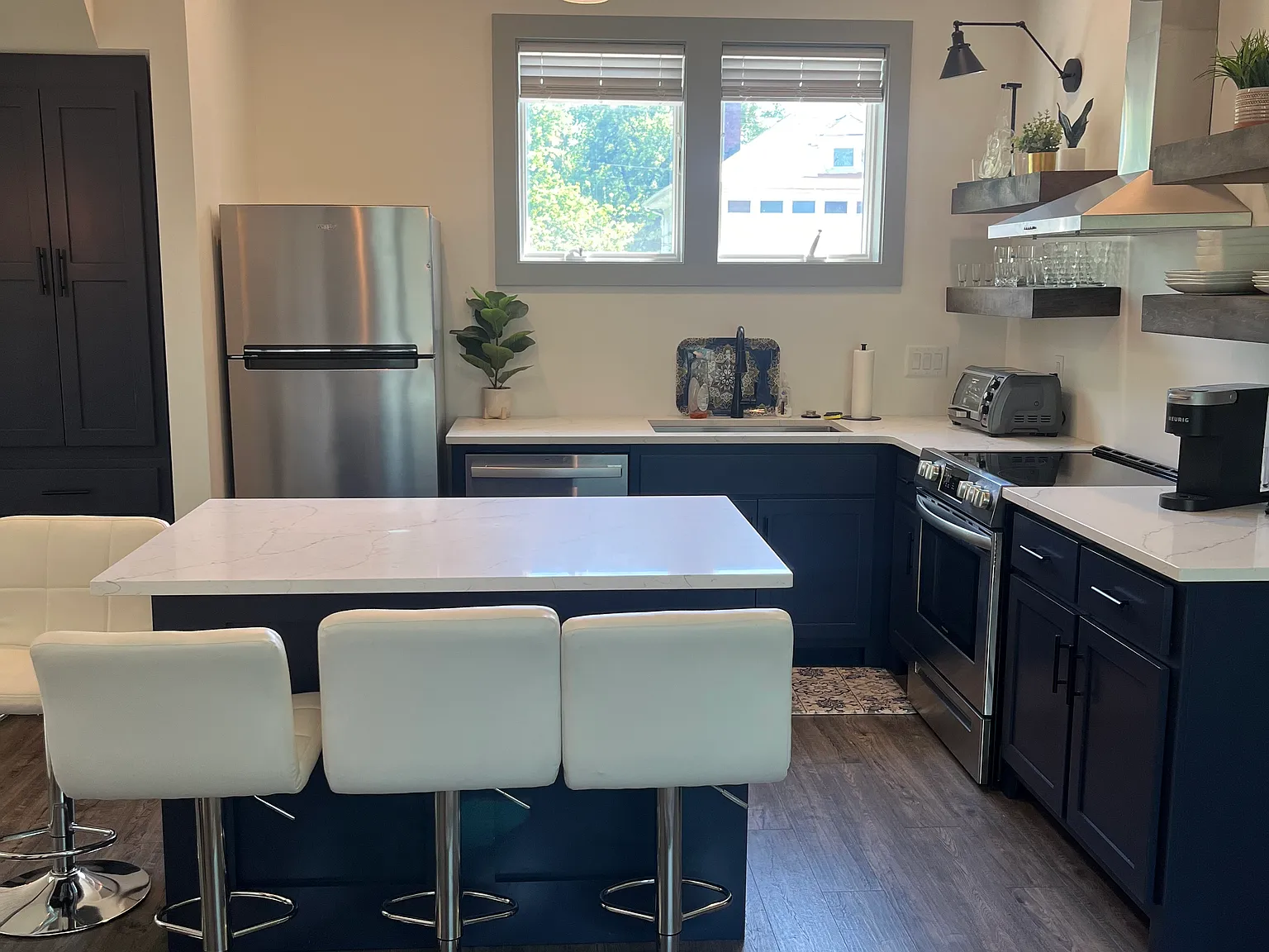 2106B Grantland Ave — Photo 4