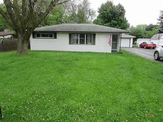1st image of 1804 W Just A Mere Ln