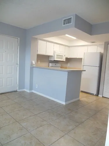 738 Executive Center Dr Photo 1