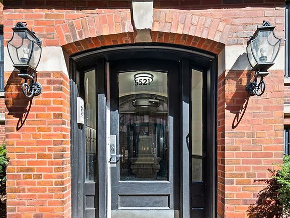4th image of 5521 S Blackstone Ave APT 1W