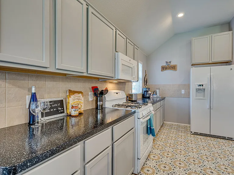2409 Mallard Dr — Photo 18