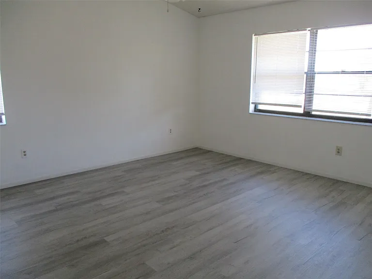23442 SW 57th Ave #406 — Photo 14