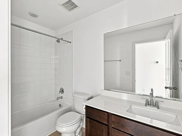 429 Brody Ln — Photo 10