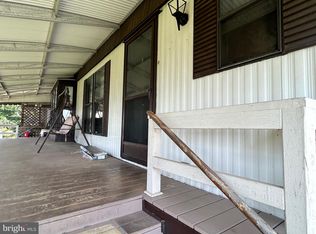 3 Willow Tree Ln, Dover, PA 17315