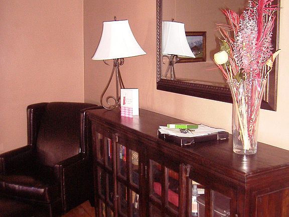 4th image of 1000 E 8th Ave #10