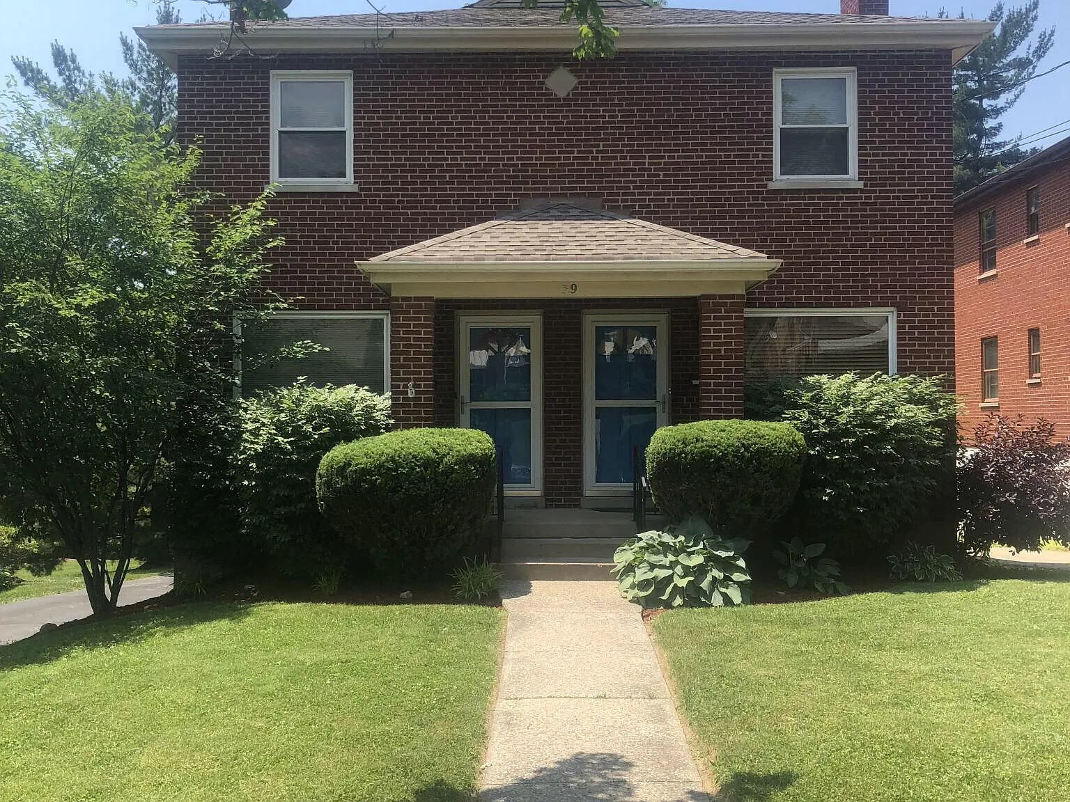 2 bed, 2072 sqft, $1,700 — Photo 1