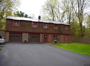 11 Fort Amherst Rd, Glens Falls, NY 12801