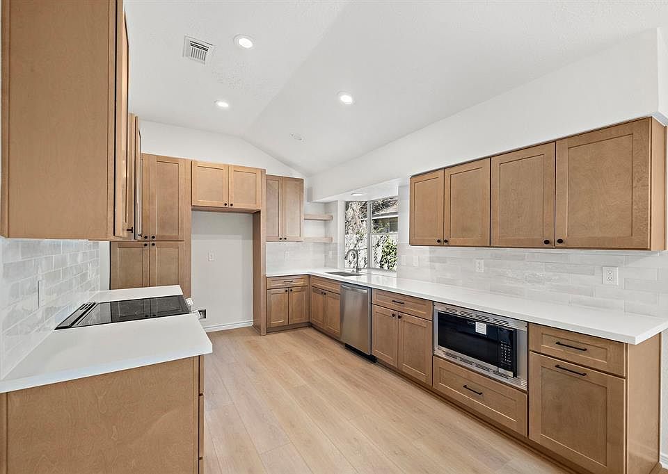 1st image of 2910 Twin Knolls Drive