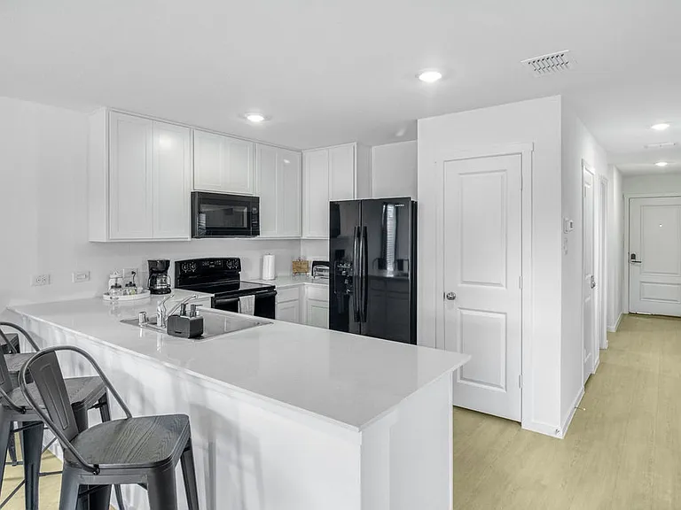 803 Sandhill Crane Ln — Photo 3