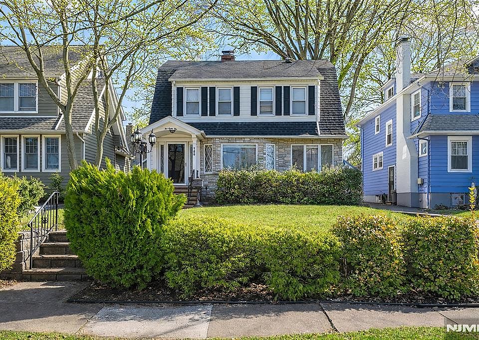 1st image of 185 Larch Ave