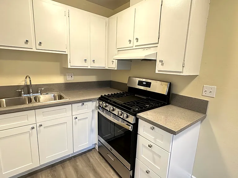 2614 Griffin Ave #18 — Photo 13