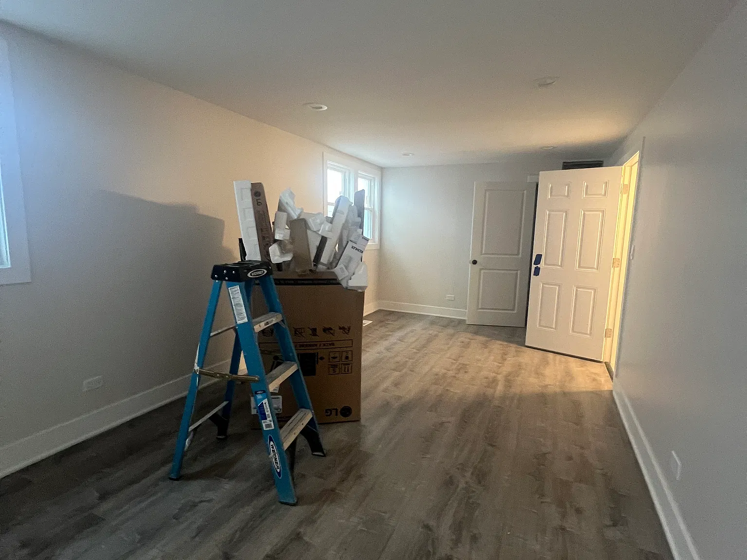 3 bed, $2,495 — Photo 2