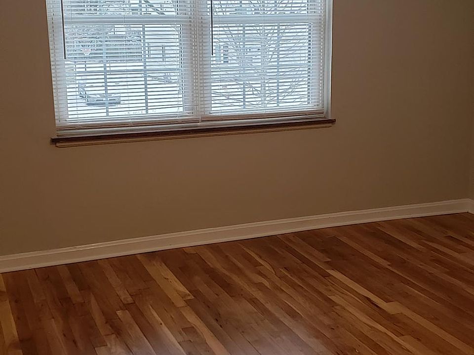 1st image of 1682 Ashland Ave
