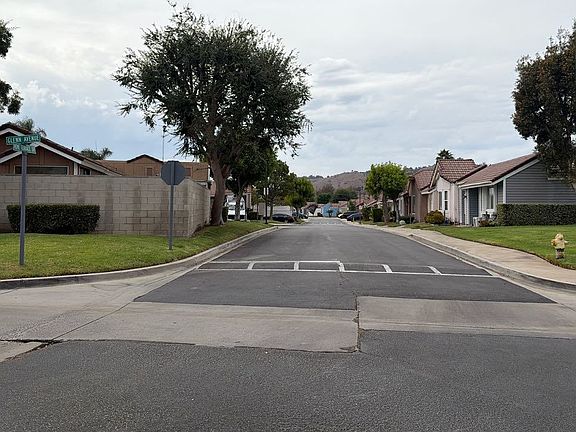 4th image of 1673 Home Ter