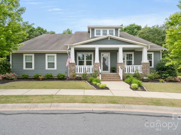 508 Flour Mill Ct, Fort Mill, SC 29715