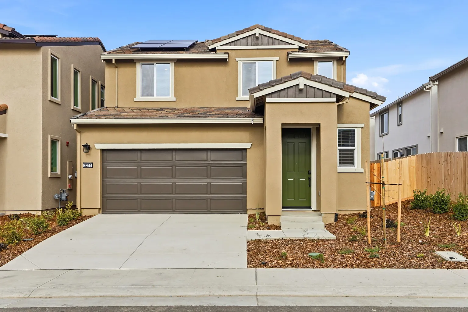 2214 Muller St photo 1
