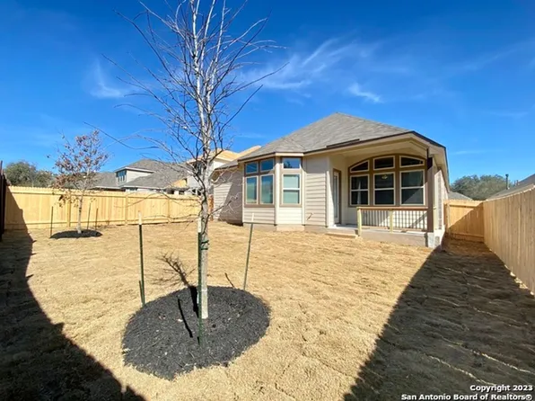 27715 Dana Creek Dr, Boerne, TX 78015