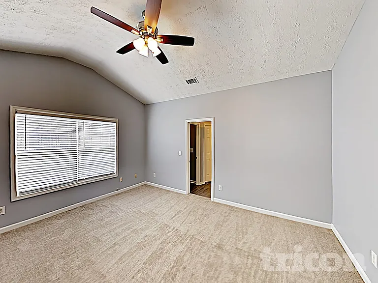420 Heathcliff Ct — Photo 9