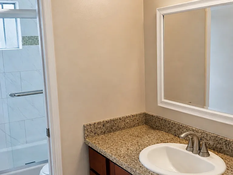Solano Apartments — Photo 84