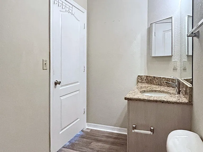 104 SW Peacock Blvd #204 — Photo 13