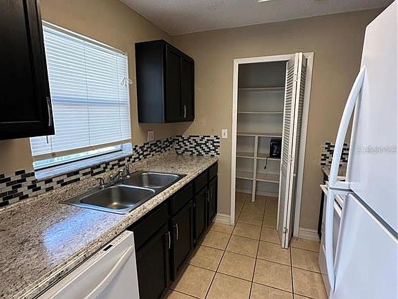 4th image of 1918 Honour Rd APT 4