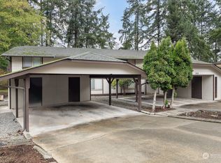 850 SW Harrier Cir, Oak Harbor, WA 98277