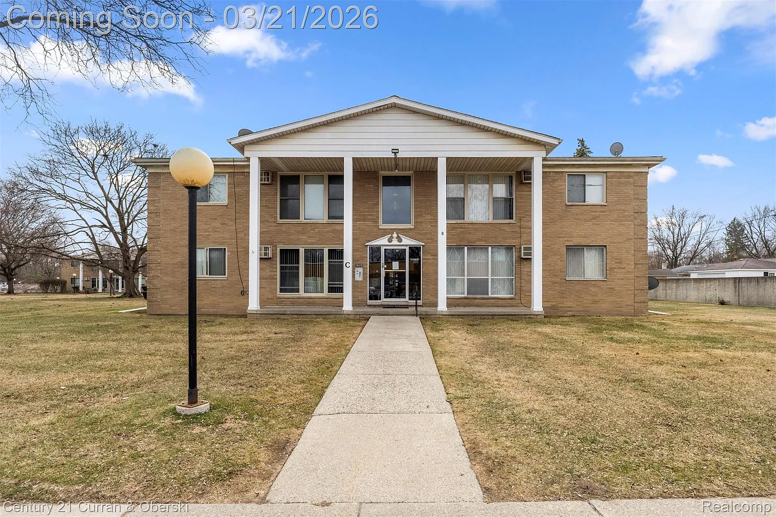 26415 W Seven Mile Rd APT 218 photo 1