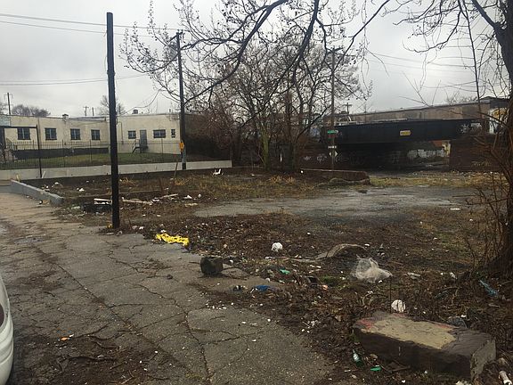 3rd image of 3400-3418 N 8th St