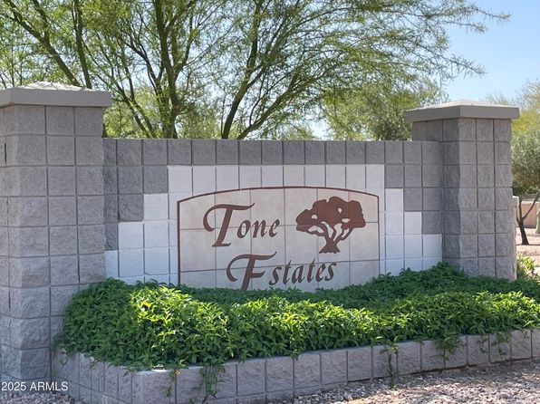 2735 E Harwell Rd, Gilbert, AZ 85234