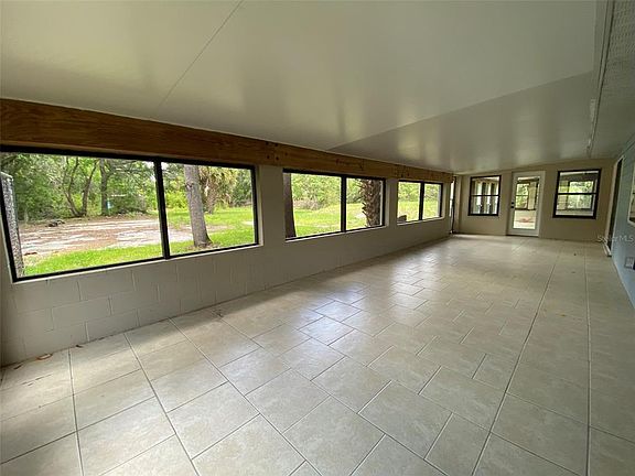 4th image of 1800 COUNTY ROAD 426 N