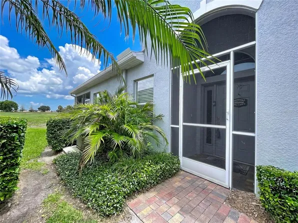614 Chipper Dr, Sun City Center, FL 33573