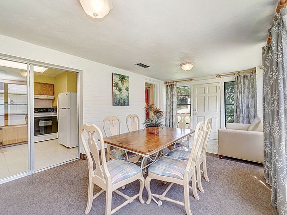 Dining Area off kitchen