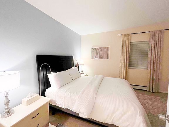 4th image of 23 Pearl St #4