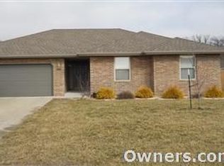 1203 E Melton Rd, Ozark, MO 65721