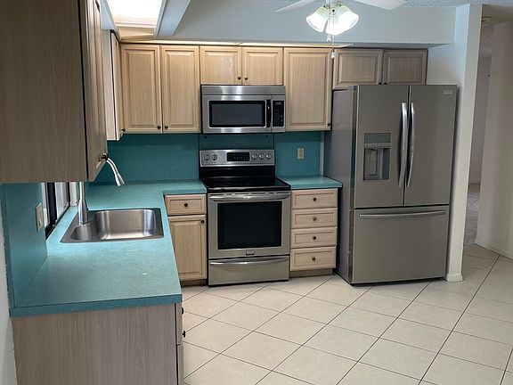 5th image of 6050 Amberwoods Dr